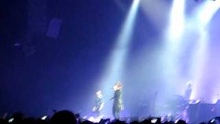 Indochine Meteor Tour - Epernay Millesium 14 mars 2010 - Republika Meteor Ouverture (Intro)