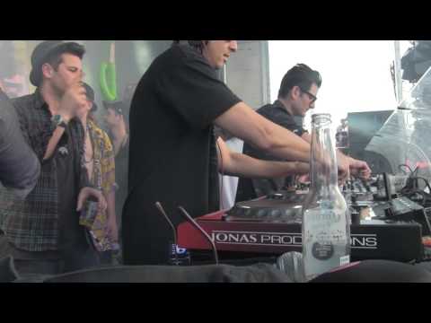 DESTRUCTO B2B BOYS NOIZE - CLASSIC MORNING @ HOLY SHIP FEB 2016 - DAY 3 - 2.12.2016