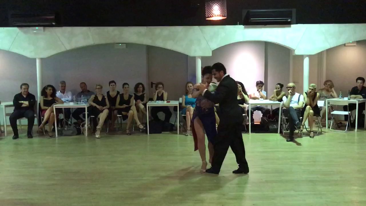 Alexander Moncada Y Lía Selalmazidi (2-4) Que Dios te ayude . / Roma