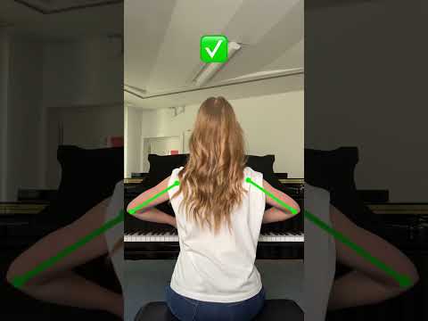 Who has the wrong posture…? #piano #pianolessons #learningpiano #pianomasterclass #writemusic