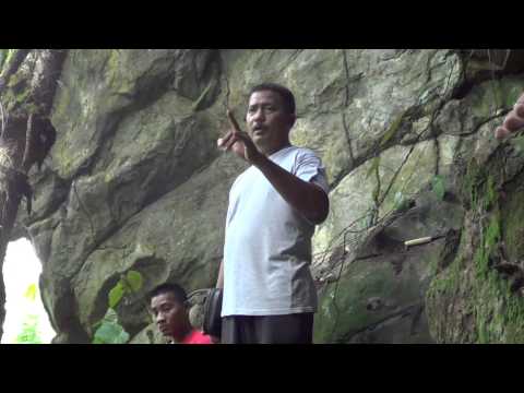 MICRONESIA 2013 - Praying at Palikir