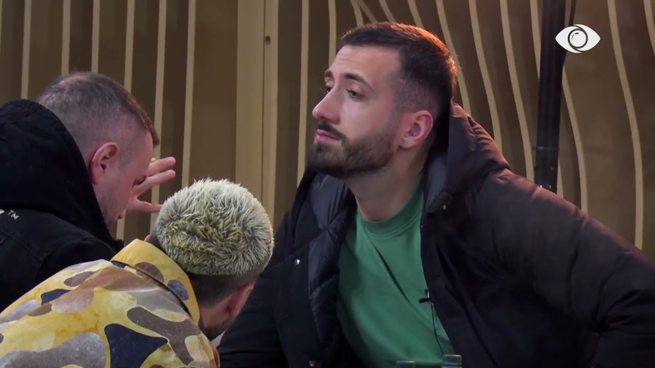 “Nëse ti ke punën në Kosovë, unë kam babain nga Prizreni”/ Vijon debati Jozi-Rozana