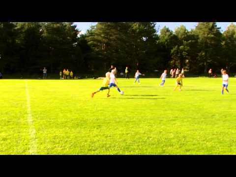 E11 Liiga 2015, ilves 04 vihreä -  HJS 05 valkoinen. 3.8.2015