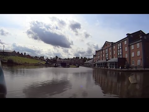 Cycling on the Wirral. Neston to Ellesmere Port and Boat Museum.
