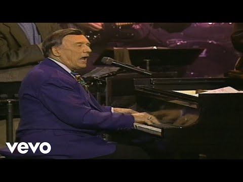 Bill & Gloria Gaither - If The Lord Wasn't Walking By My Side [Live] ft. Henry Slaughter