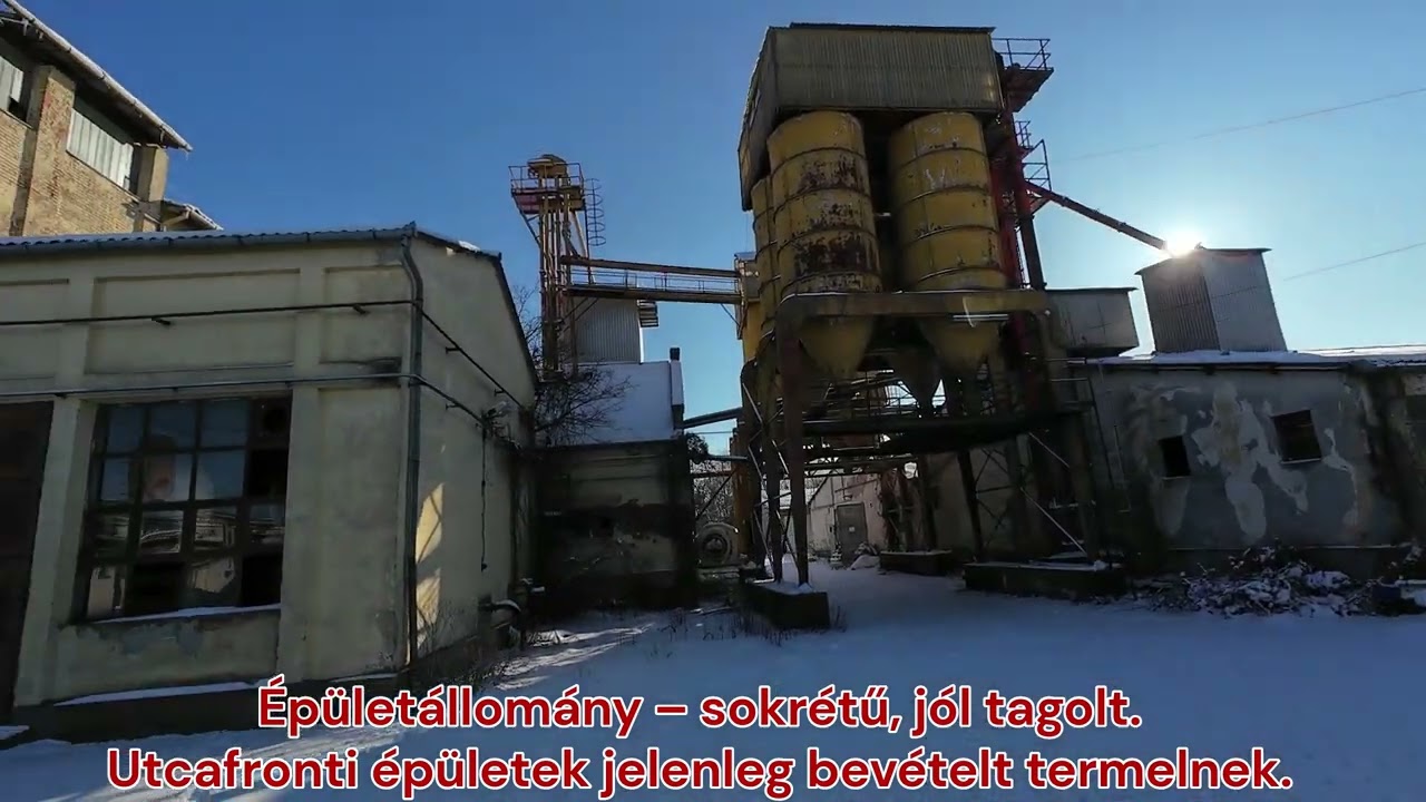 Komplex telephely eladó Kondoroson – csarnokokkal,  kiváló közlekedéssel,  teljes infrastruktúrával,  sokrétű hasznosítási lehetőségekkel