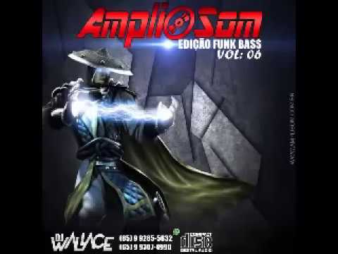 2018 AmpliSom Funk Bass 06 DJ Wallace