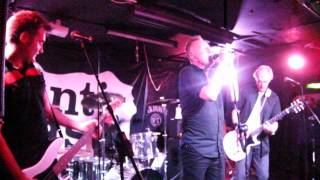 Call The Army (I'm Alive) - Anti-Pasti (live)