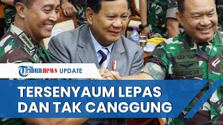 Tersenyum Lepas, Panglima TNI & KSAD Berjabat Tangan Direkatkan Menhan Prabowo saat Rapat dengan DPR