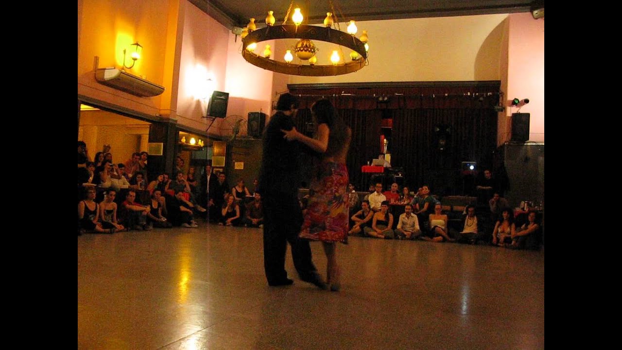 LUCAS CARRIZO y PAULA TEJEDA en ¡Viva la Pepa! milonga (domingos en Malcolm) 2/3