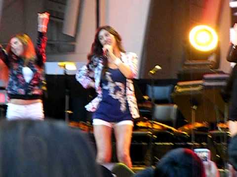 110430 Black & White By G.NA @ 2011 Korean Music Festival