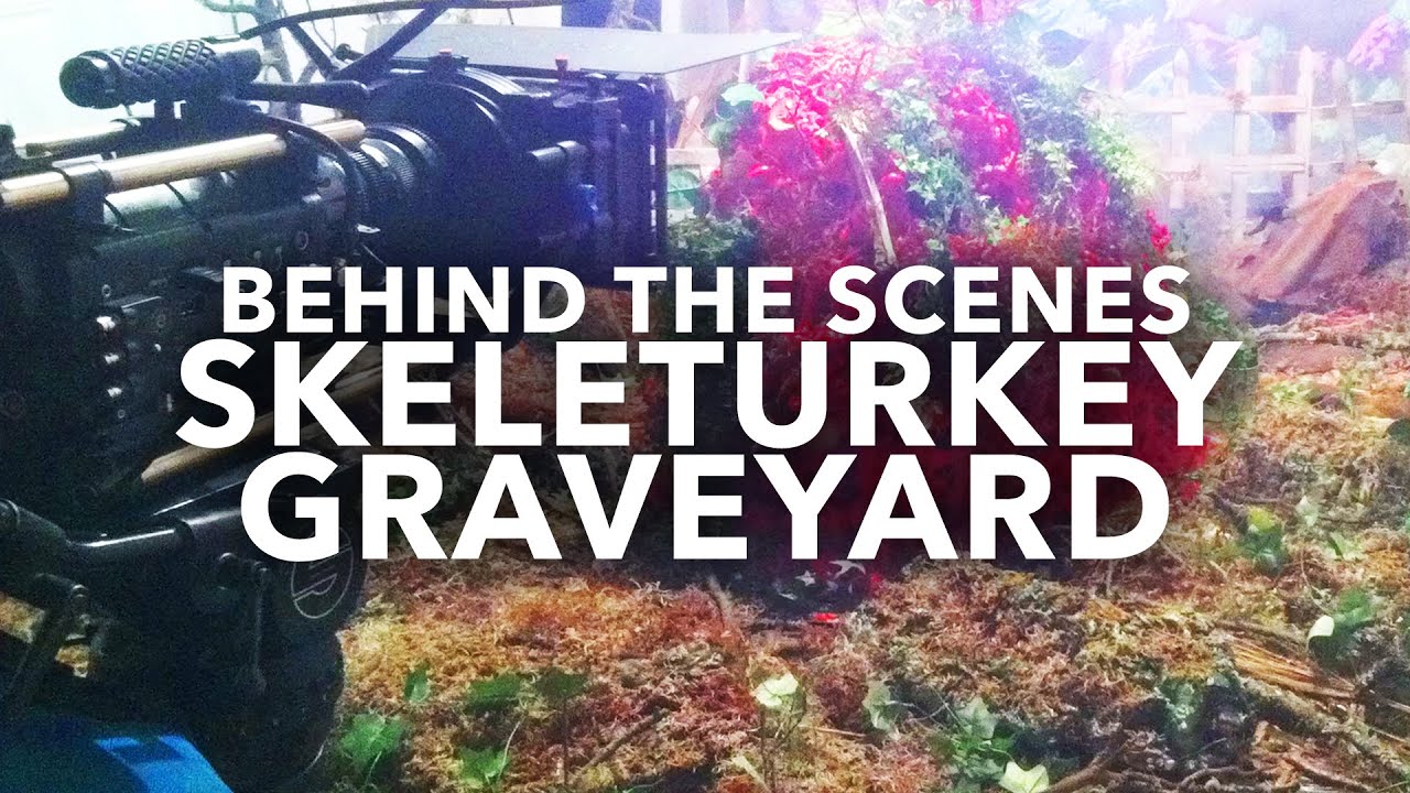 Miniature de la vidéo ThanksKilling 3 - Behind the Scenes - SkeleTurkey Graveyard du film ThanksKilling 3