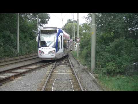 Vertrek HTM RegioCitadis 4002 Triodus reclametram op eindpunt Kraayenstein te Den Haag