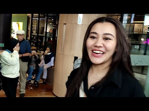 SENYUM SUMRINGGAH AALIYAH MASAID DITANYA SOAL HUBUNGAN DGN THARIQ