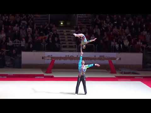 Palais des gym Gym acro Marina Chernova et Georgii Pataraia