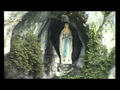 Chapelet à Lourdes