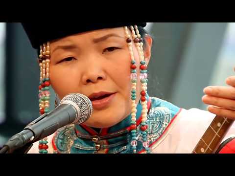 Amazing female throat singing