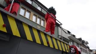 preview picture of video 'Fasnacht Laufen 2014, Umzug Dienstag: Nonsens Waggis'