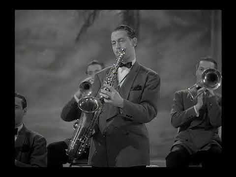 Swinging With The Goon  - Vincent Lopez & His Orchestra