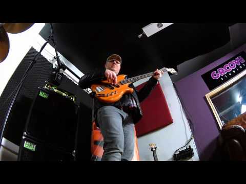 Chowny SWB-1 Scott Whitley Signature Bass Demo 1