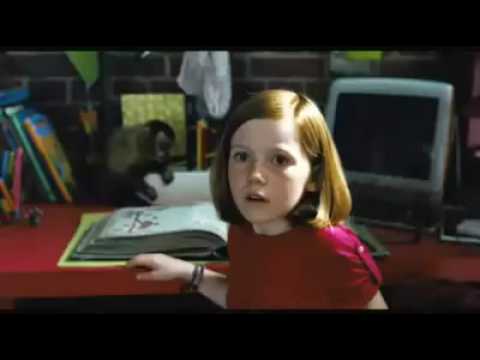 Lili la petite sorcière, le dragon et le livre magique (Version française)