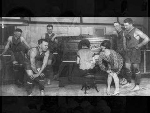 Harry Reser's Syncopators - I'm In Love Again, 1927