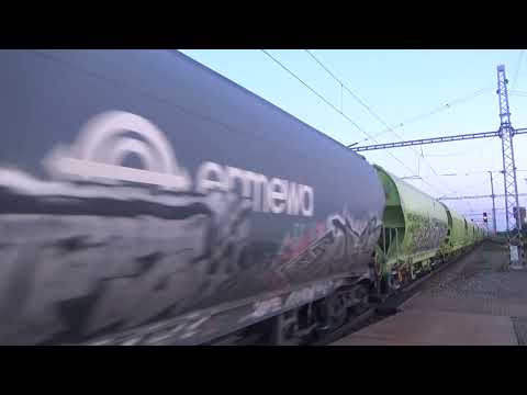 Rozjezd Bardotek 749 162 a 181 IDSC s obilím ve Starém Městě u Uherského Hradiště