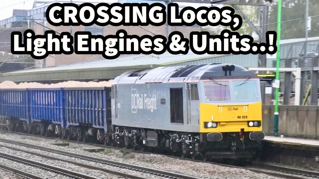 LOCOS at SPEED in HEAVY Rain - Plus CROSSINGS at Tamworth 14/10/24