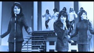 The Ronettes - BE MY BABY - live @ The Moulin Rouge Club