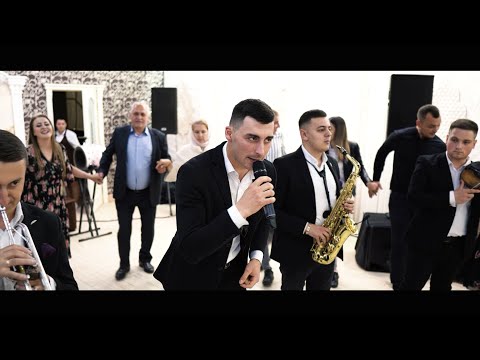 Formatia Elegant-Un colaj de Hore la o cumatrie frumoasa