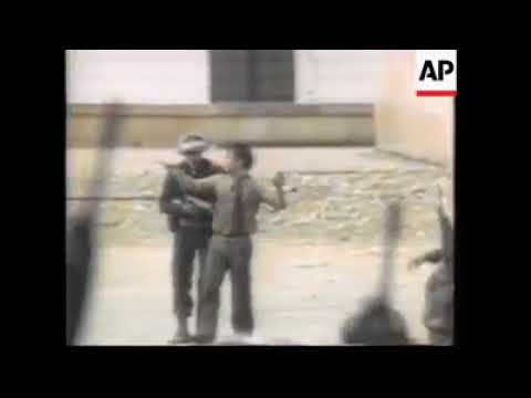 Imágenes extranjeras sobre la toma del palacio de justicia en 1985.