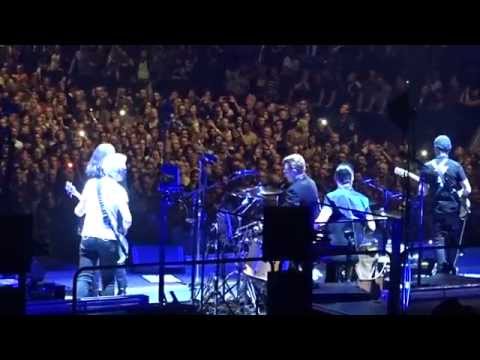 U2 People Have The Power (w/Patti Smith) London 29th October 2015 O2 Arena