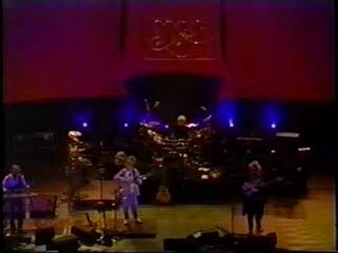Yes in Camden '02 - "In The Presence Of" (Part 1)