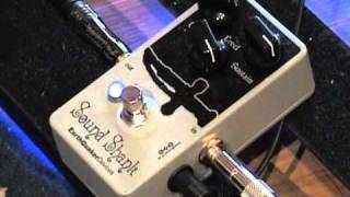 Video thumbnail for Earthquaker Devices Sound Shank guitar effects pedal demo by gearmanndude