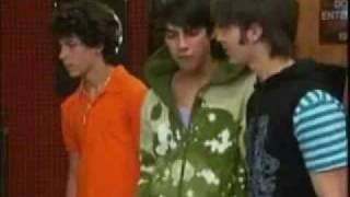 Hannah Montana ft. Jonas Brothers-We got the party (with us)