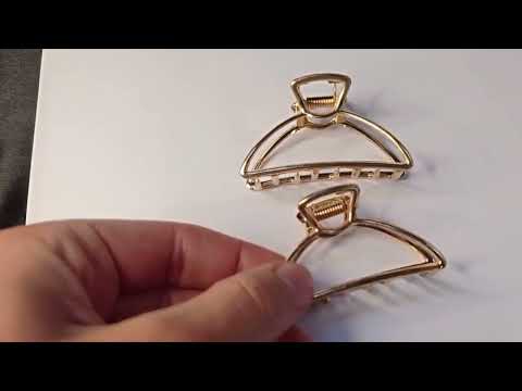 PIRANHA DE METAL TRIÂNGULO DOURADA 5CM