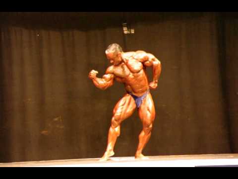 Lee Priest Posing routine at NABBA Universe Class 4 on 12th October 2103
