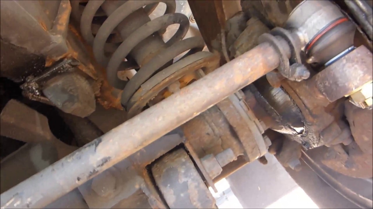 Watch video Land Rover Defender drag link balljoint refitting Now Land Rover Defender drag link balljoint refitting