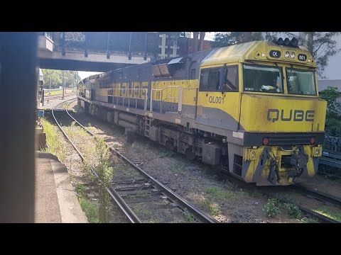 10/02/23 5BW7 passing Marrickville Junction