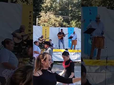 Actuación en vivo en La Paisanita provincia de Córdoba.