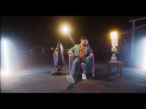 URBØI - Sin Tenerte Que Buscar (Video Oficial)