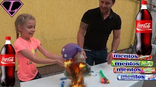 ЭКСПЕРЕМЕНТ КОЛА МЕНТОС ШАРИКИ Top Mentos and Coca Cola vs Water Balloon Experiment 2017 Challenge