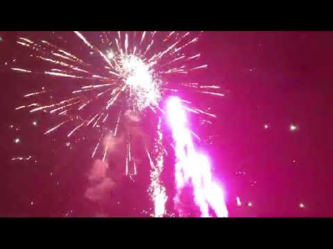 XB4108 - TXB945  Triplex Vuurwerk - 1.2'' - 1.9''