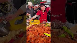 Street food - delicious dishes from stewed meat