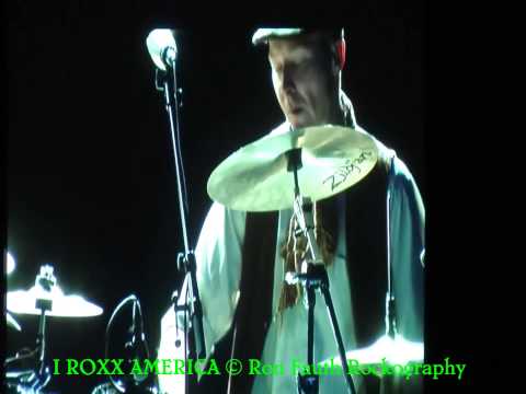 JETHRO TULL Drum Solo MUST SEE of SCOTT HAMMOND Greek Theatre I ROXX AMERICA