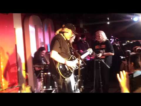 Riblja Čorba i Emir Hot - zadnji voz za čačak