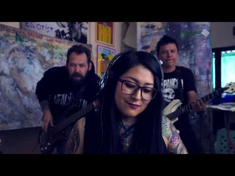 NANA PANCHA "AY! AY! AMOR!" (Video Oficial)