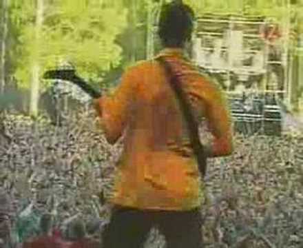 Rage Against The Machine - Sleep now in the Fire (Hultsfred)