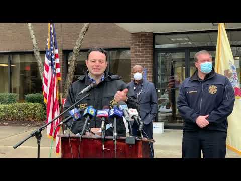 US Average and NJ Hospitalizations Up