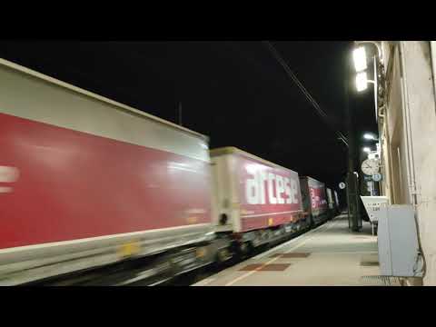E 186.101 Railpool - TX logistik in transito serale a Cantù Cermenate
